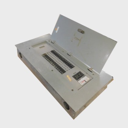 Siemens S3C30QJ200FBF Panelboard Enclosure 208Y/120 3P4W Main 225A + 30 ...