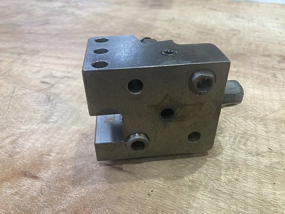 G004914 ホルダー大量入荷 ツガミ