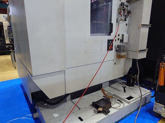 2004 森精機 NV4000