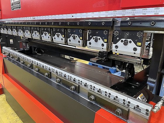 2001 アマダ FBD-8025NT