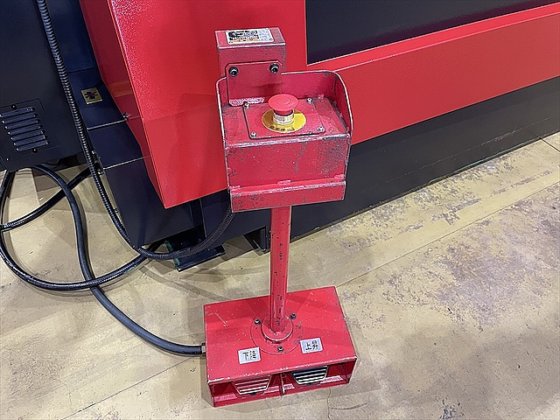 2001 アマダ FBD-8025NT