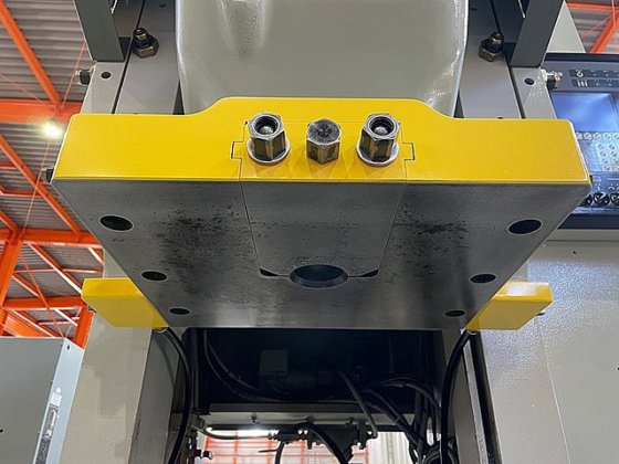 2002 コマツ H1F45