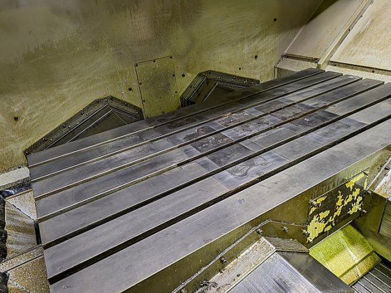 2002 牧野フライス製作所 V77