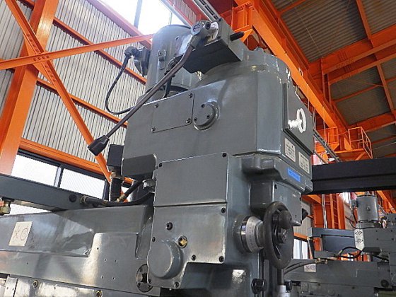 2000 牧野フライス製作所 AVNC-74