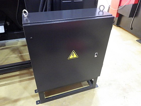 2012 アマダ HDS-8025NT