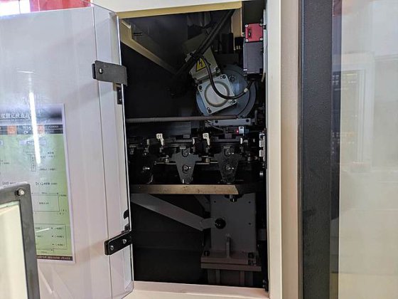 2018 牧野フライス製作所 V33i