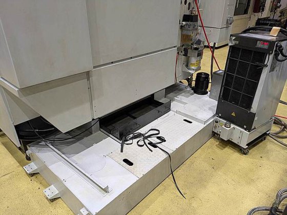 2006 森精機 NVD4000