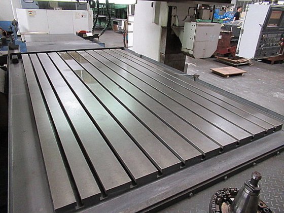 2005 オークマ MCV-AⅡ 20×30