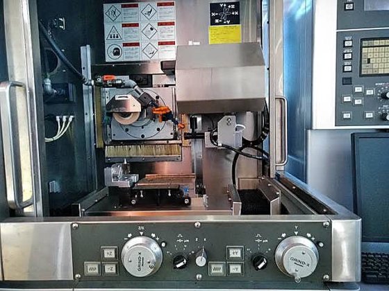 2010 岡本工作 UPZ210LiⅡ