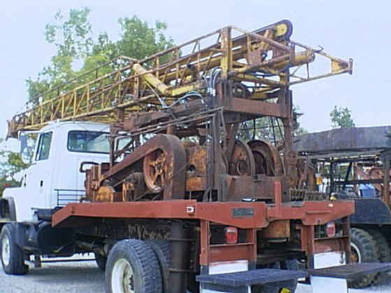 SANDERSON CYCLONE 36R COMBINATION ROTARY/SPUDDER RIG #11403Tb in ...