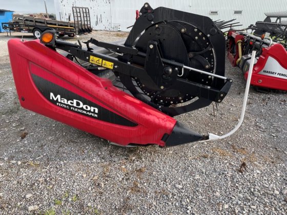 2017 MacDon FD75-40