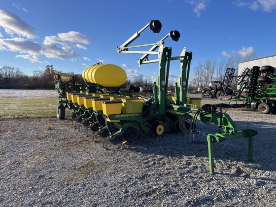 2003 John Deere 1770NT