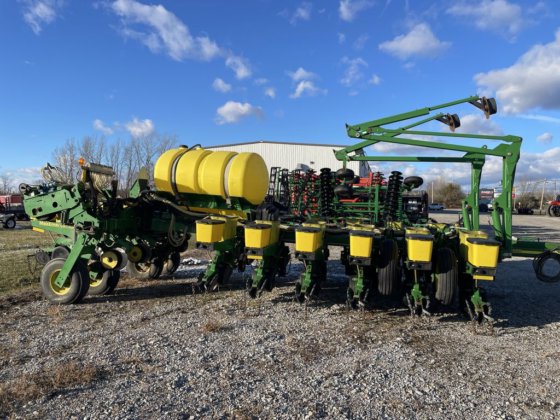 2003 John Deere 1770NT