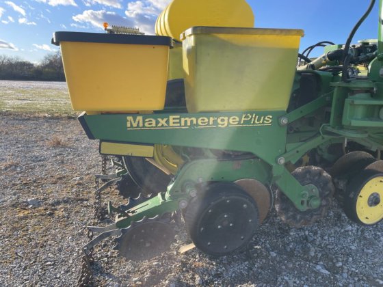 2003 John Deere 1770NT