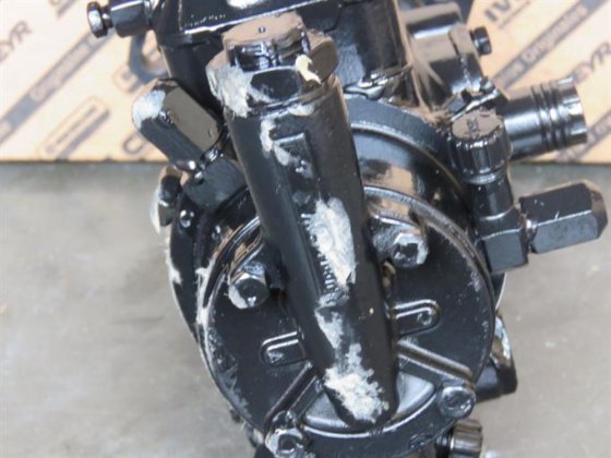 Einspritzpomp - FORD BAGGERLADER