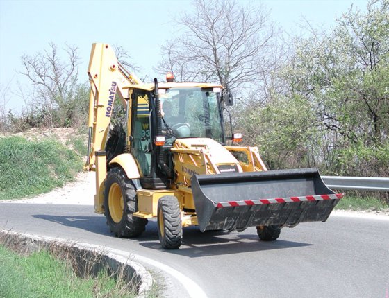 Komatsu WB93R-5