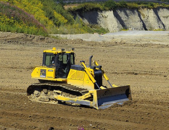 Komatsu D65EXi/PXi-18