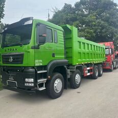 新型HOWOダンプトラック