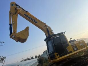 Komatsu PC220