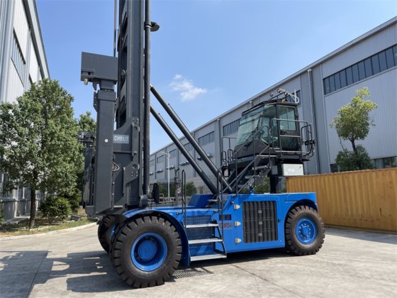 ECH80E Electric Empty Container Handler