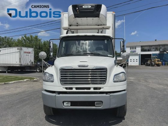 2014 Freightliner M2-106