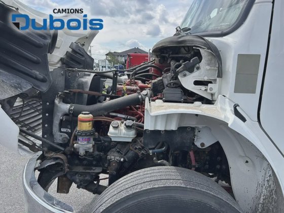 2018 Freightliner M2-106