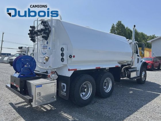 2026 Freightliner M2-106