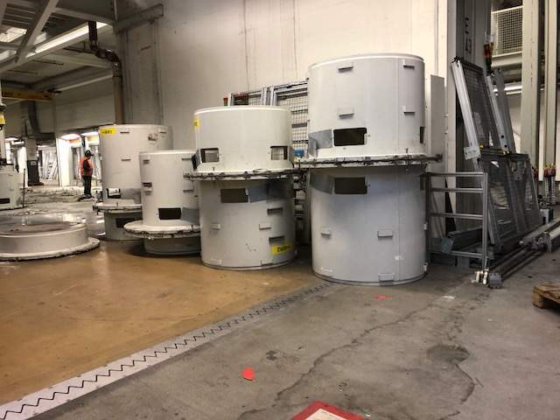 ファナック ロボット台座