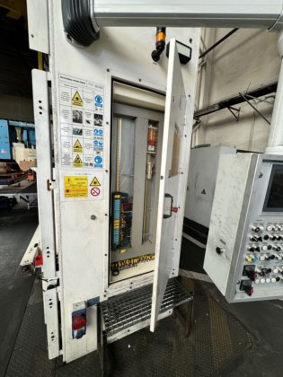 2016 FAGOR LE4-2000-5000-2500 双柱拉伸压力机 -