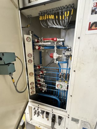 2016 FAGOR LE4-2000-5000-2500 双柱拉伸压力机 -