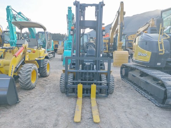2020 KOMATSU FE25-1 in Kanagawa Ward, Japan