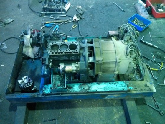 午安，太陽公公正在對著大家微笑！