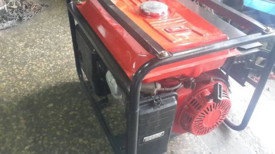 【供參考】ELEMAX SH6000DX 汽油引擎發電機(四行程)