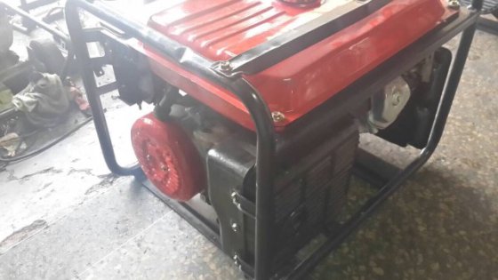 【供參考】ELEMAX SH6000DX 汽油引擎發電機(四行程)