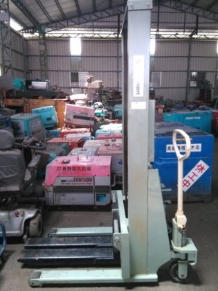 【供參考】BISHAMON 毘沙門 ST100 手動堆高搬運車