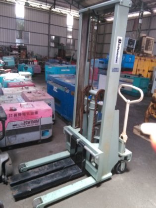 【供參考】BISHAMON 毘沙門 ST100 手動堆高搬運車