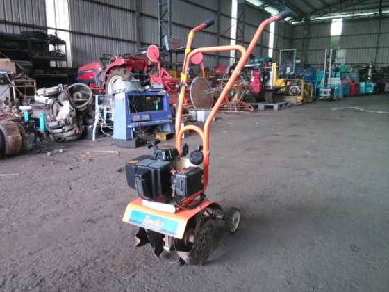 【供參考】TANAKA 日本田中 TUH31E 小型耕耘機 迷你中耕機