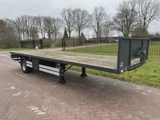 2001 Blomenröhr Be oplegger vlak