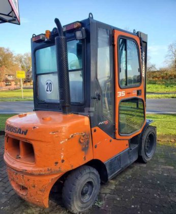 2008 Doosan D35C-5