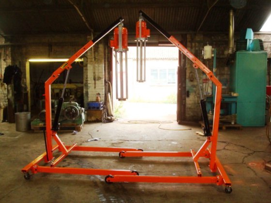 Mobile 150 Kilo Straddle Stirrer Crane in Goole, England, United Kingdom