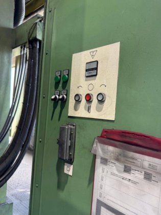 1992 联合 BFT 130 NC