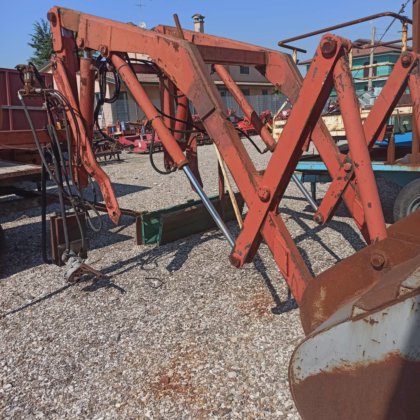 pala frontale per trattore