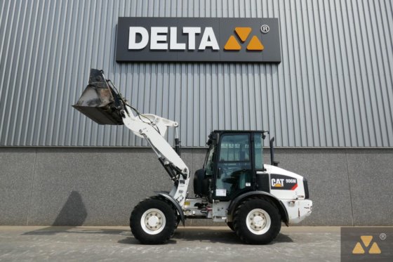 2016 Caterpillar 906M