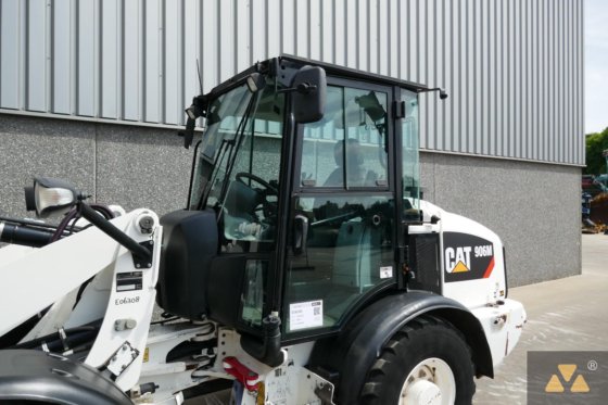 2016 Caterpillar 906M