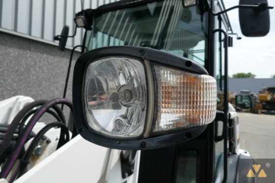 2016 Caterpillar 906M
