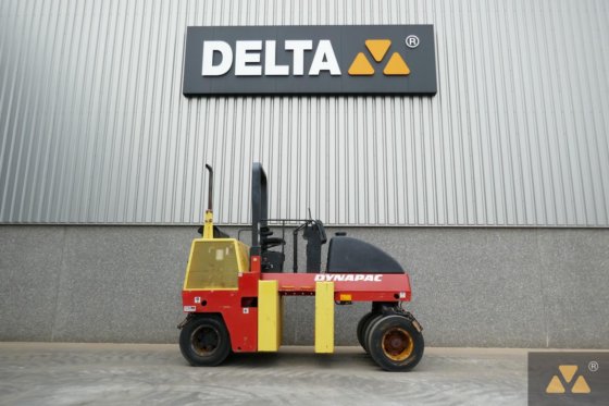 1998 Dynapac CP142