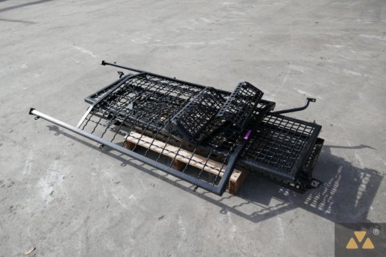 Caterpillar Cab guards