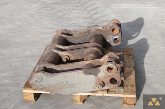 Caterpillar 938G Quick coupler