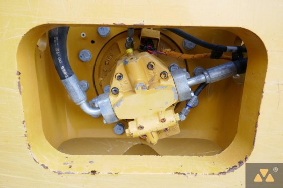 2019 Caterpillar CS66B