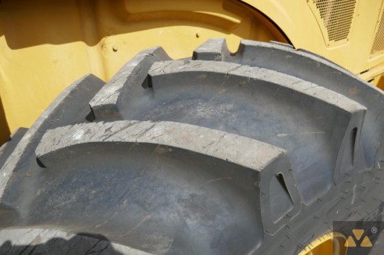2009 Caterpillar CP76
